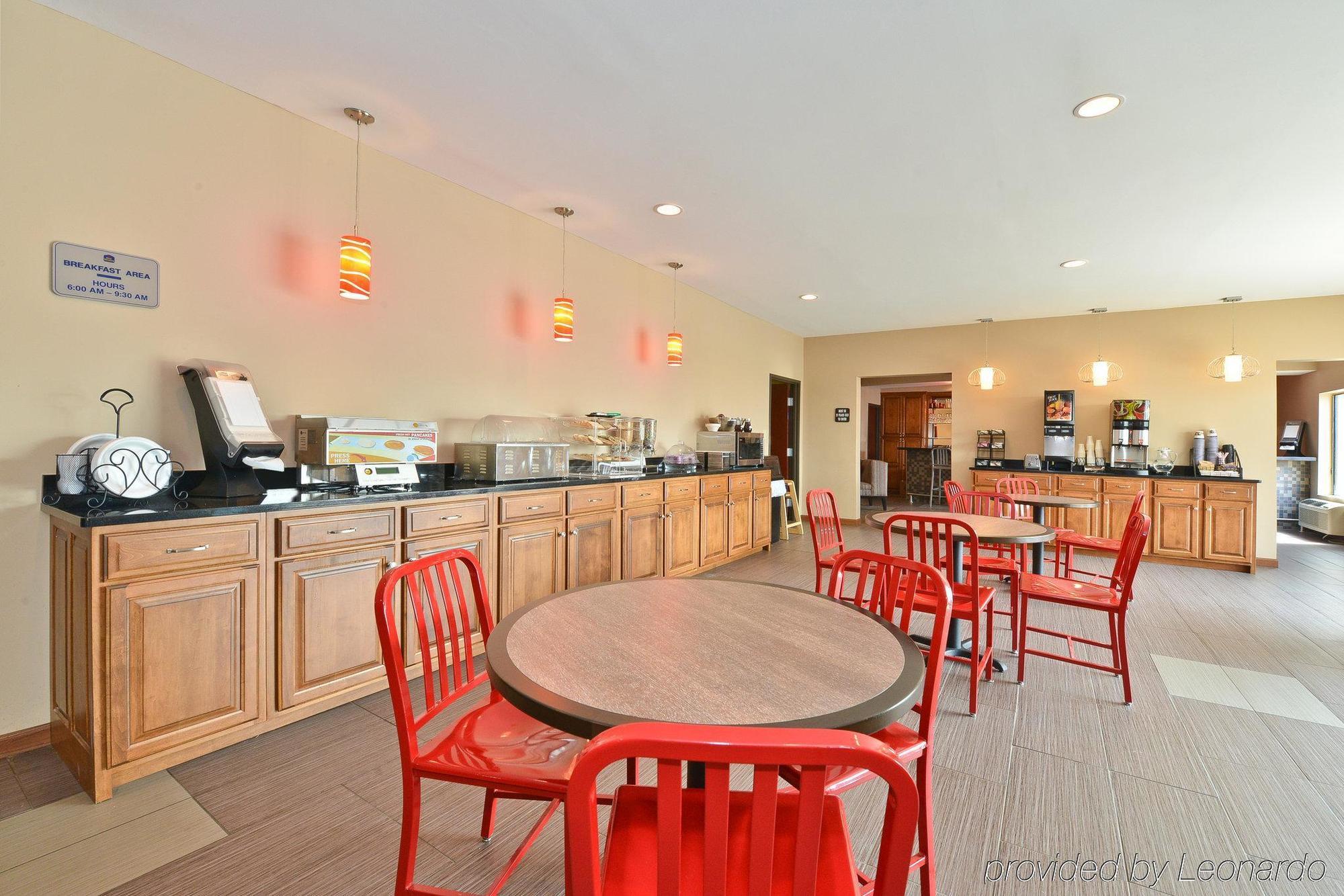 Hotel Express & Evansville North By Ihg 3*