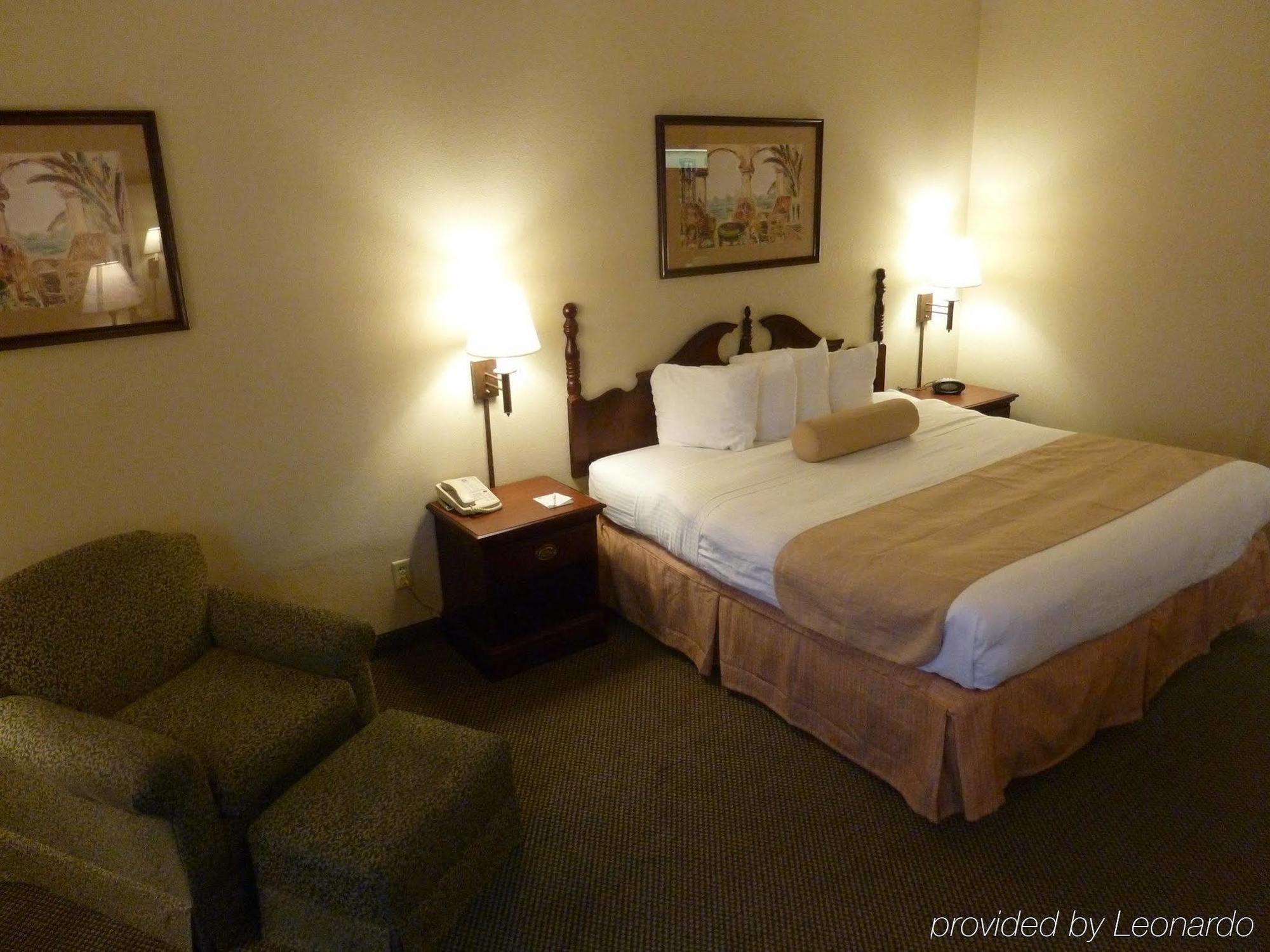 Express & Evansville North By Ihg Hotel