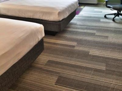 Express & Evansville North By Ihg Warrenton